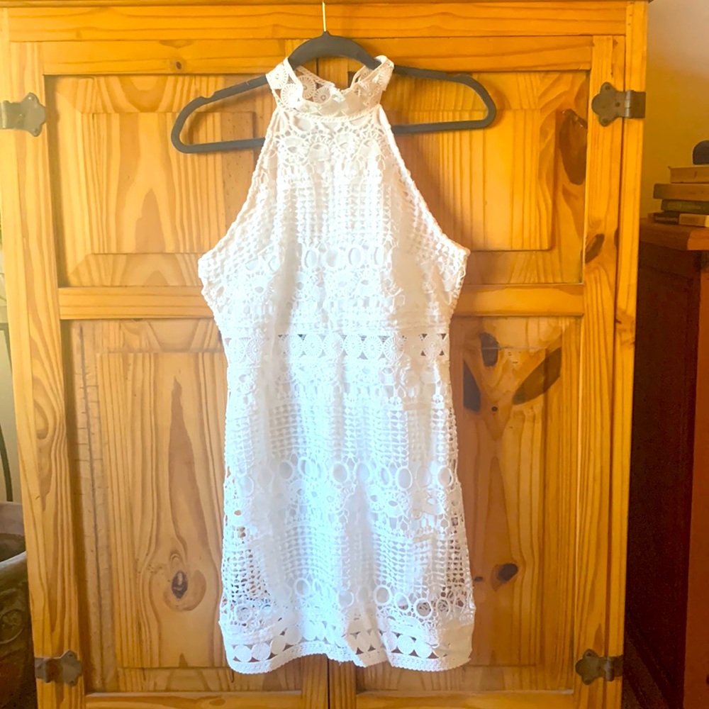 Cream bodycon dress.